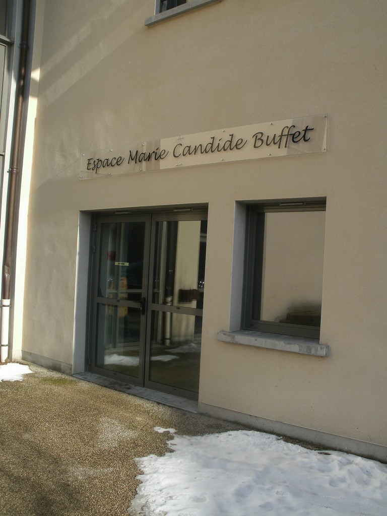Façade de l'Espace Marie Candide Buffet